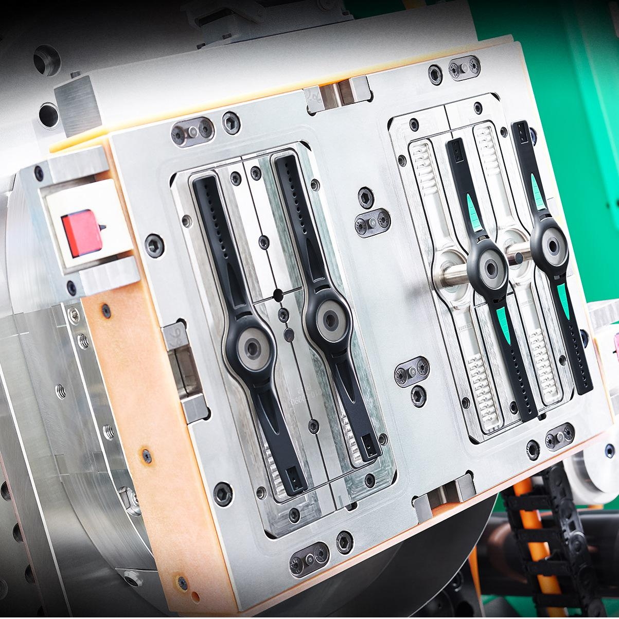 搪膠生產(chǎn)廠家有哪些